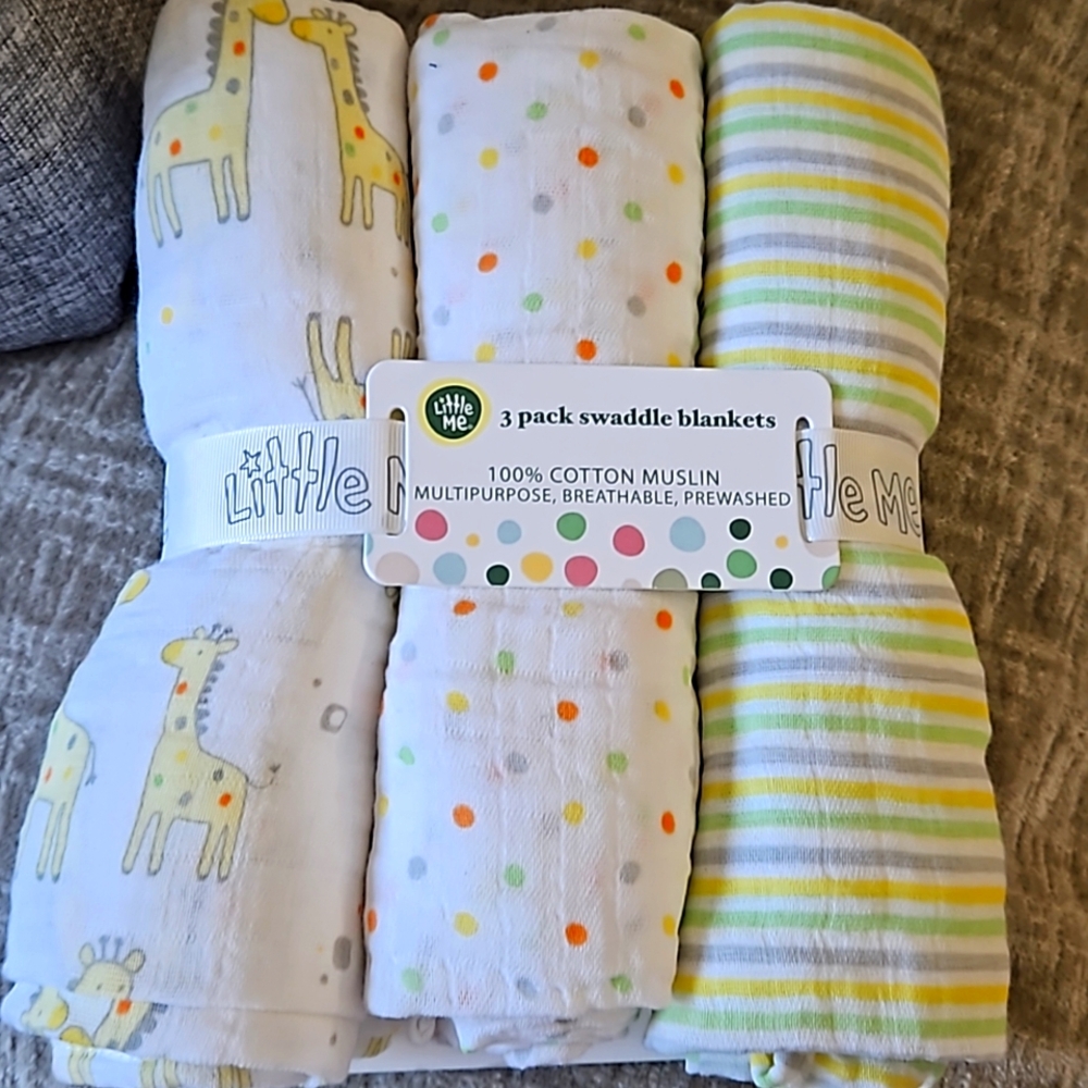 Swaddles